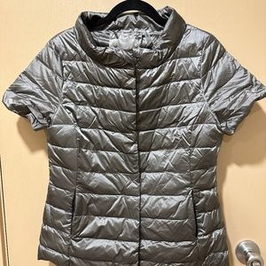 Short sleeve puffer jacket